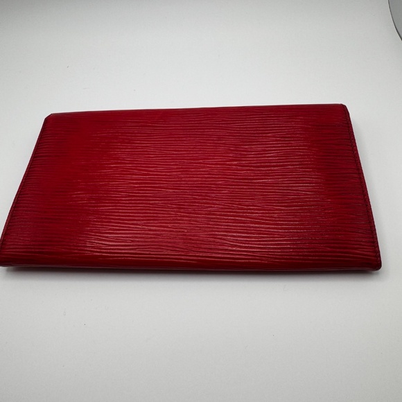 LOUIS VUITTON EPI SARAH LONG WALLET - Picture 2 of 7